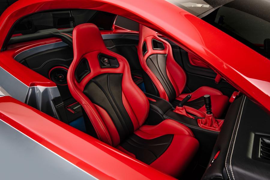 Интерьер Toyota XTREME Corolla 2016 года  (фото 4 из 6)